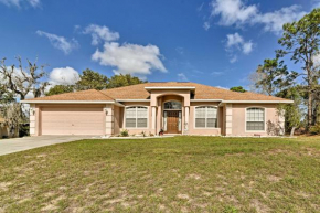 Bright Spring Hill Home 5 Mi to Weeki Wachee Park